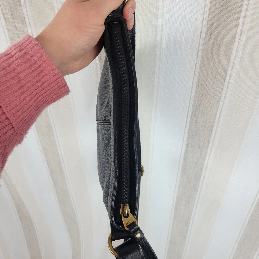 Vintage Fossil Leather Crossbody Bag and‎ Matching Wallet Black